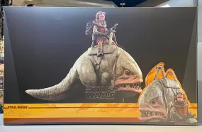 Hottoys Hot Toys 1/6 Scale TMS049 TMS 049 Star Wars The Mandalorian - Kuiil & Blurrg Set Action Figure NEW