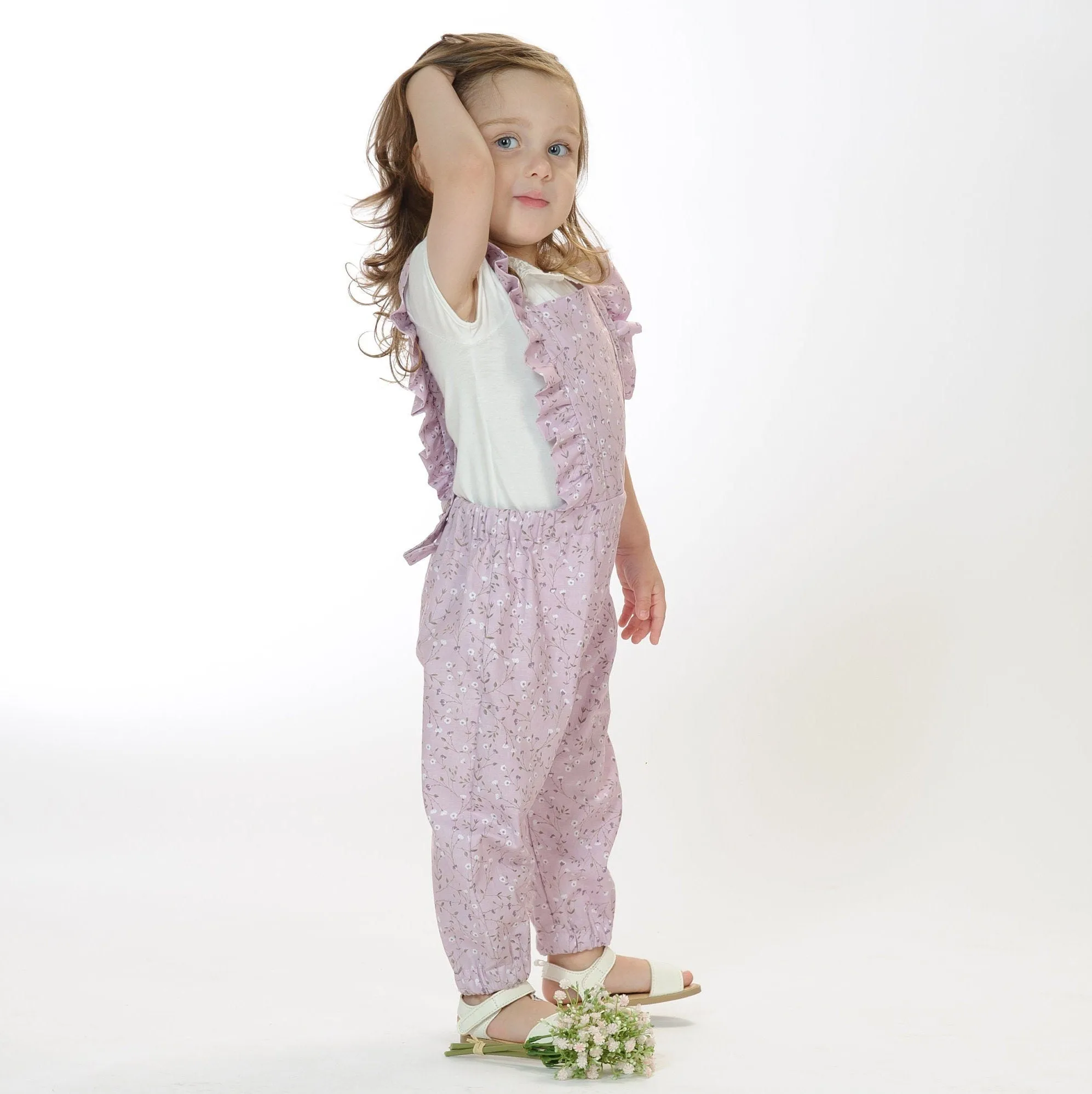 Kinder Baby Schnittmuster Latzhose mit Rüschen, Sommer   Winter, DAISY von Patternforkids