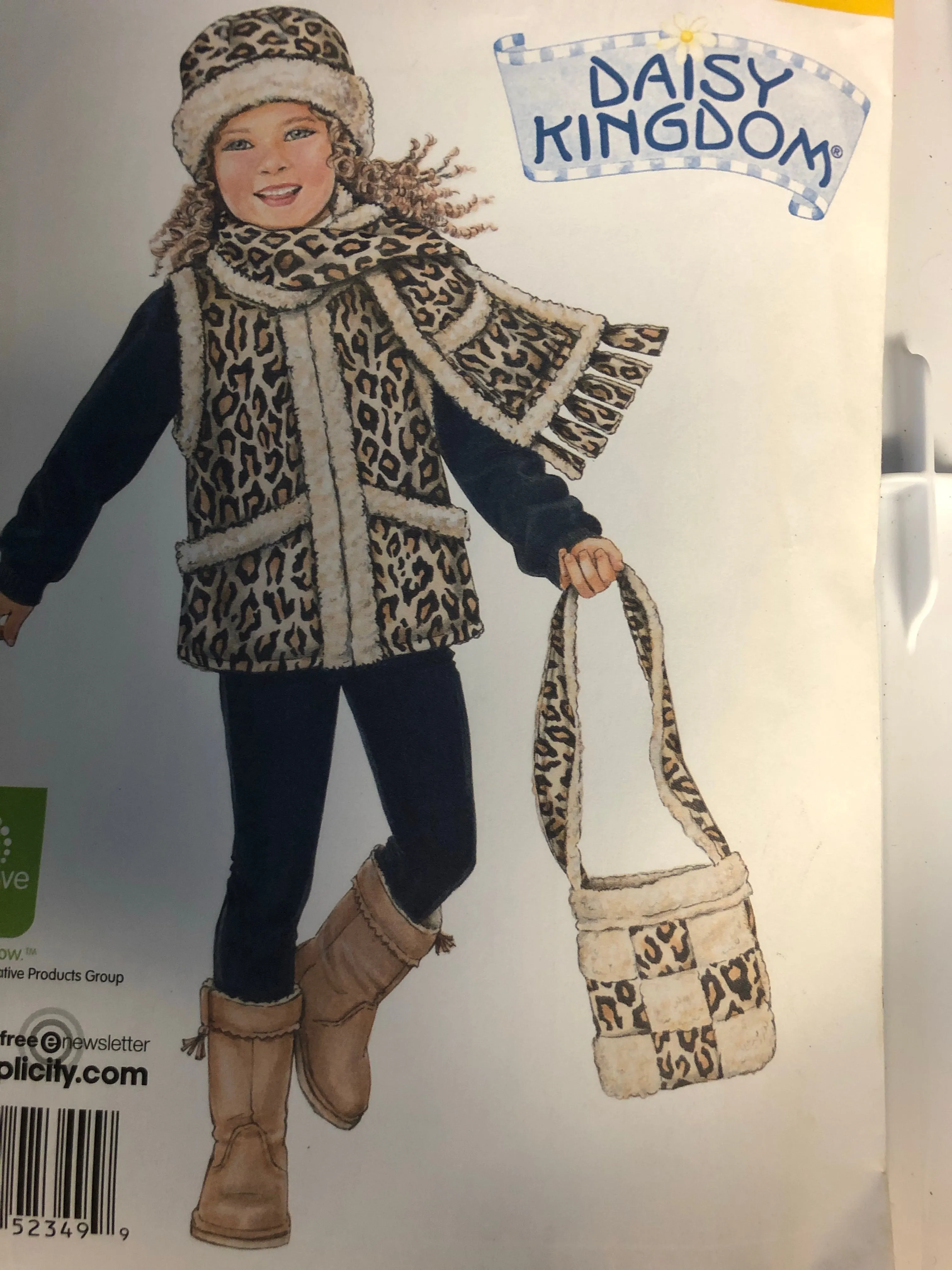 <€€ NEW SEWING Patterns GIRLS Size A 3 4 5 6 7 8 Simplicity #2349 Daisy Kingdom Childs Vest Scarf Bag Hat