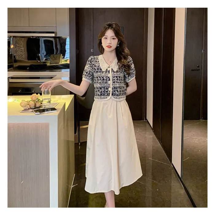 Puff-Sleeve Floral Print Lace Collar Button-Up Blouse / High Waist Plain Midi A-Line Skirt / Set