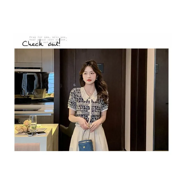 Puff-Sleeve Floral Print Lace Collar Button-Up Blouse / High Waist Plain Midi A-Line Skirt / Set