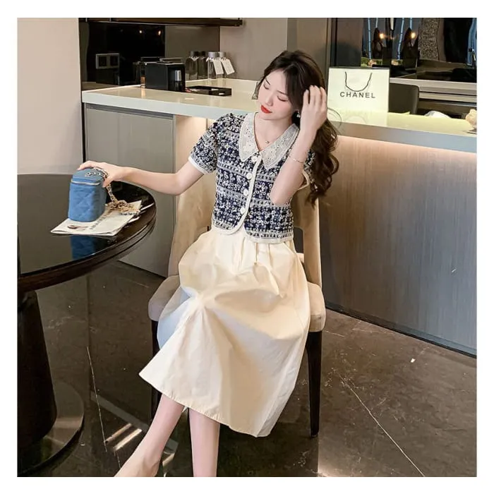 Puff-Sleeve Floral Print Lace Collar Button-Up Blouse / High Waist Plain Midi A-Line Skirt / Set