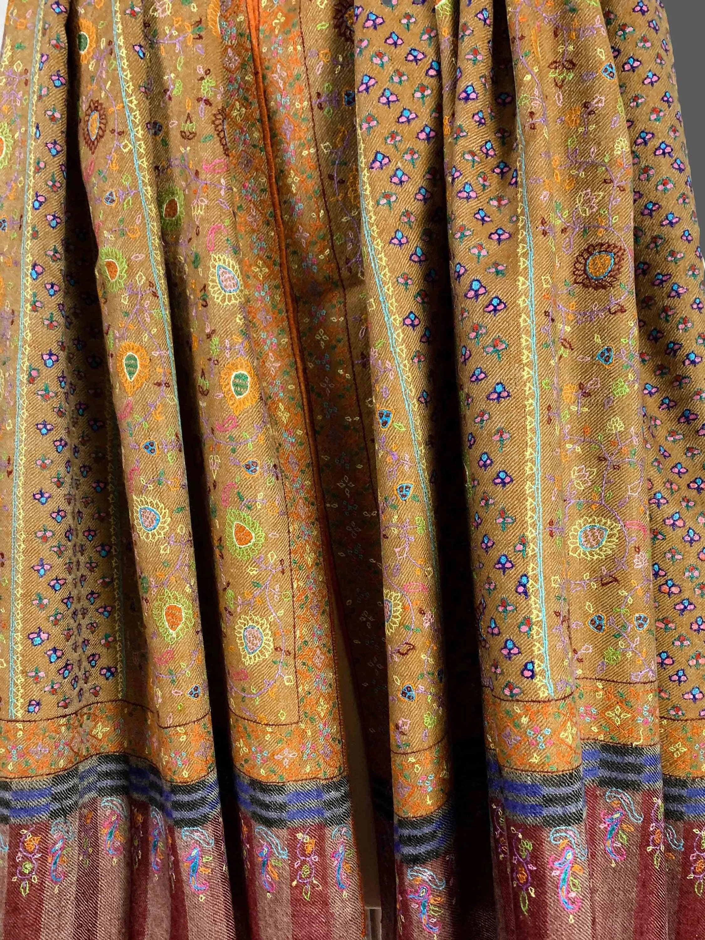 Pure Pashmina Shawl made in Kashmir, Handwoven, Hand Embroidery